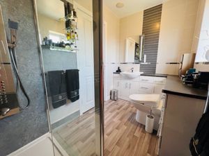 Photo 25- click for photo gallery